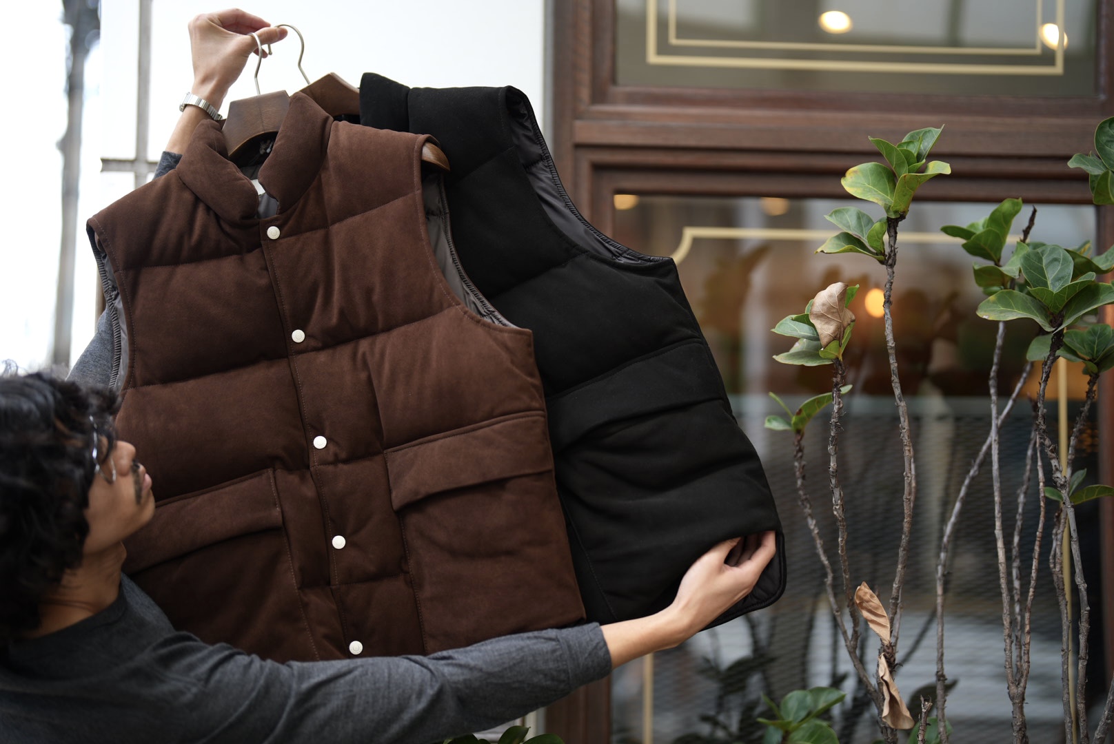 ダウンベストを2色買いました。 – khakiの店主ブログ